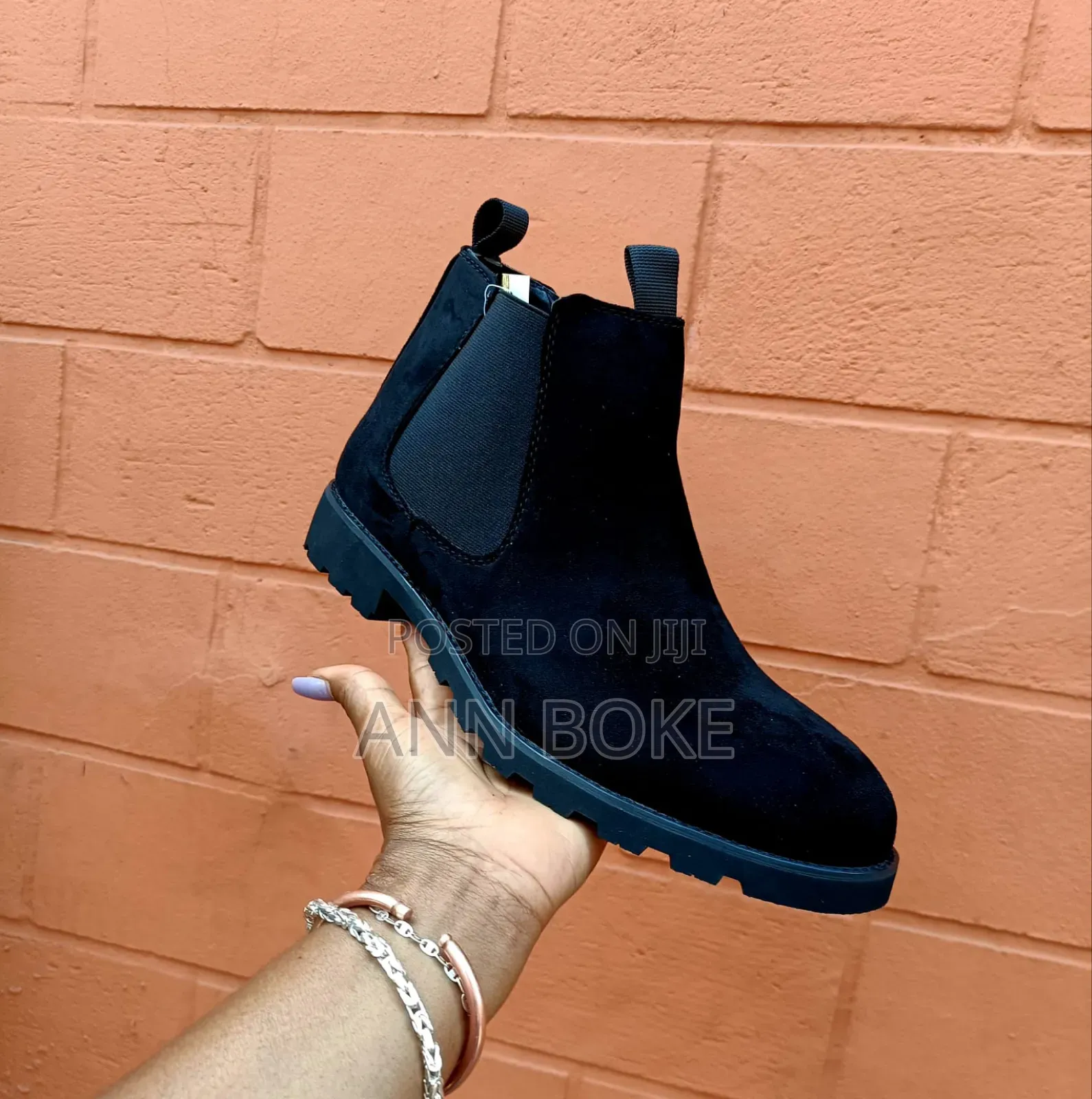 Suede Chelsea Boots
40-45