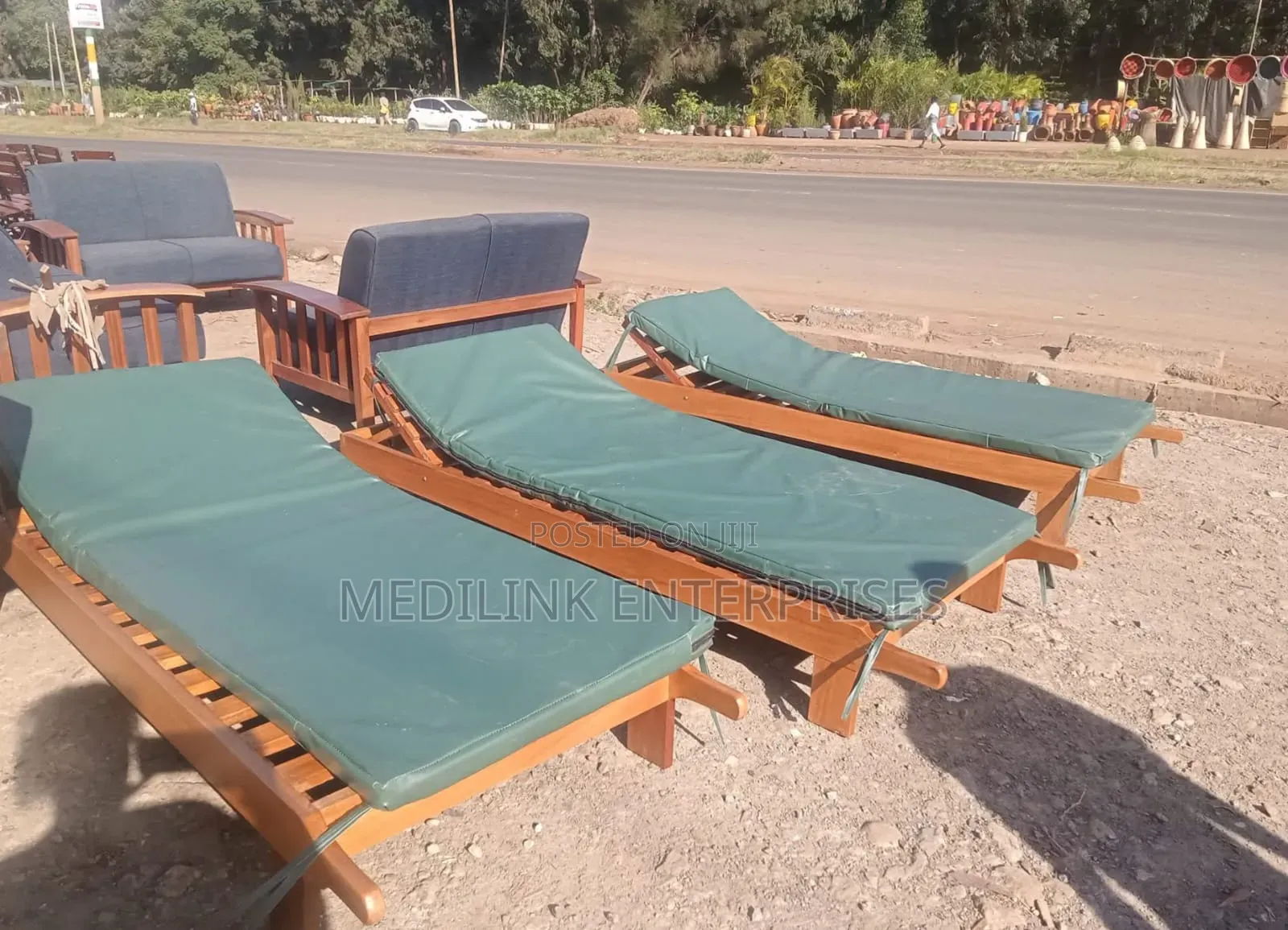 Cushioned Beach Sunbeds