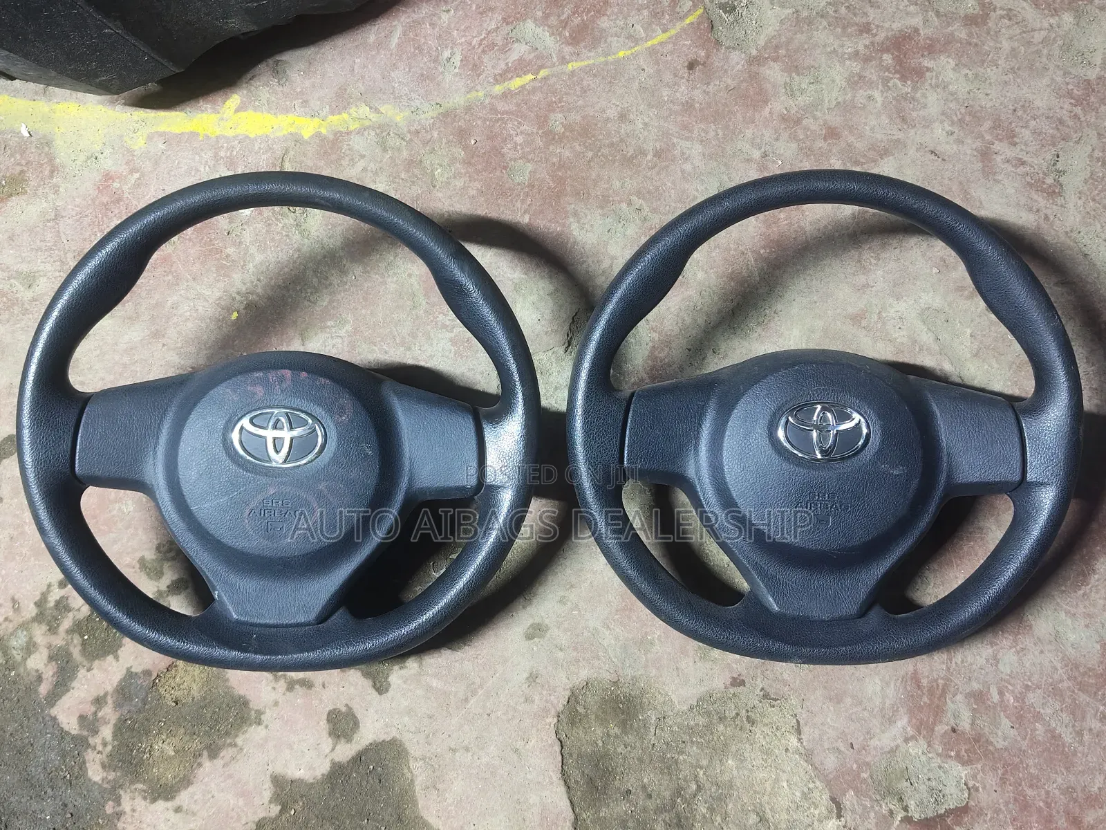 Toyota Vits Stearing Wheel.
