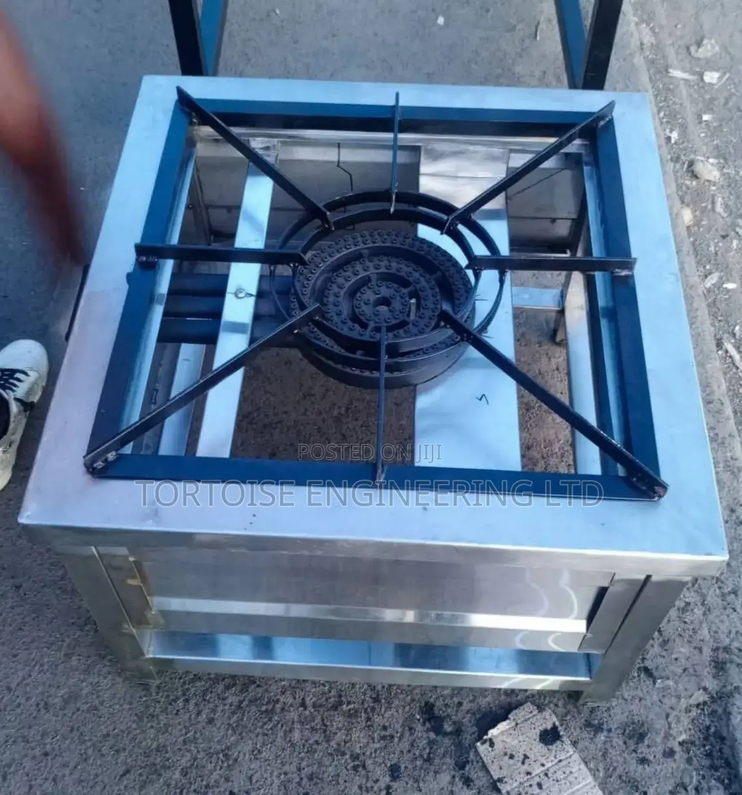 Heavy Duty Cooker With Four Ring Burner