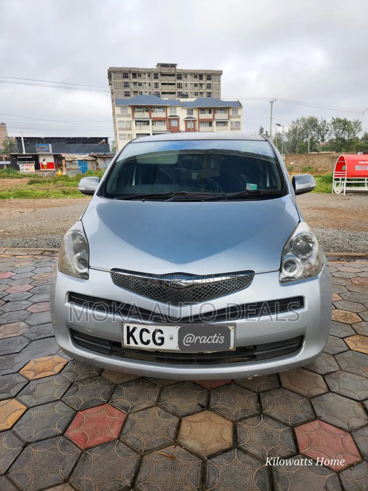 Toyota Ractis 1.5 FWD 2008 Silver