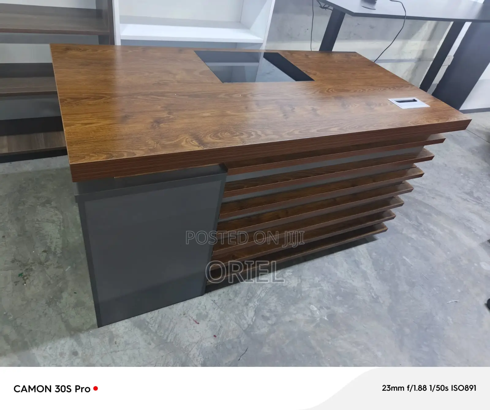 Office Desk : Executive Layered Office Desk