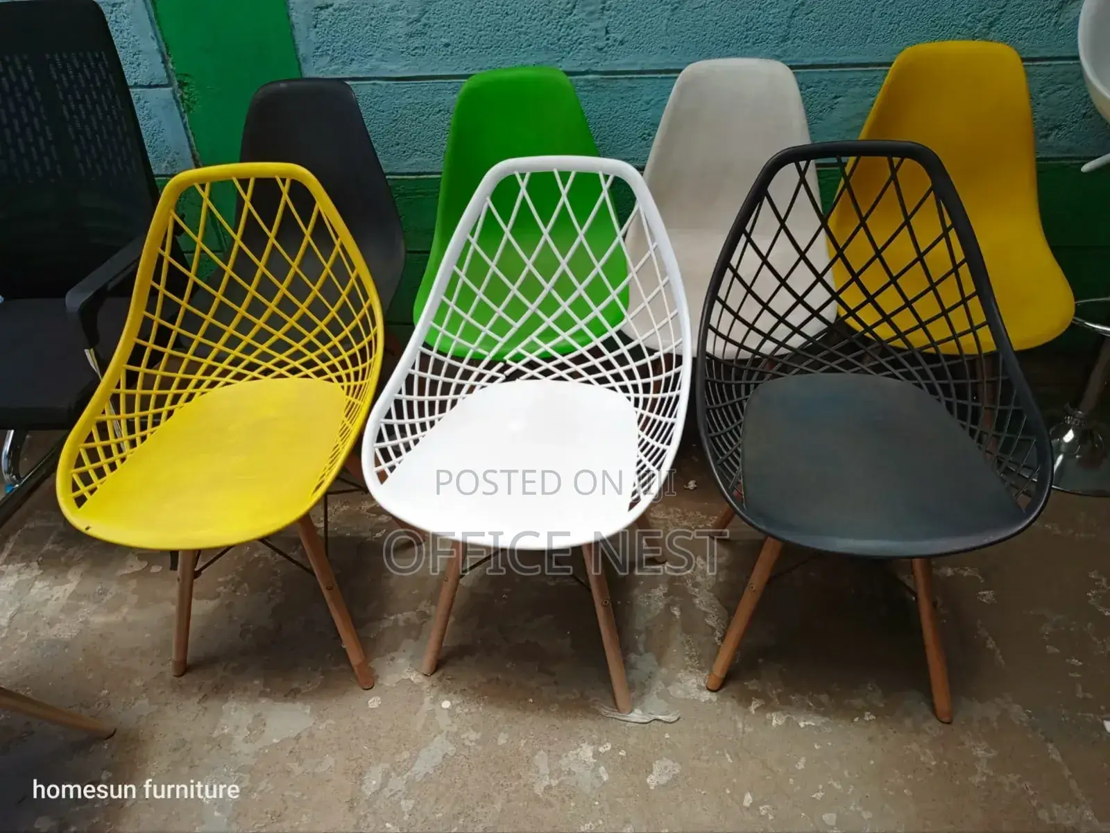Mesh Back Plastic Eames Chair