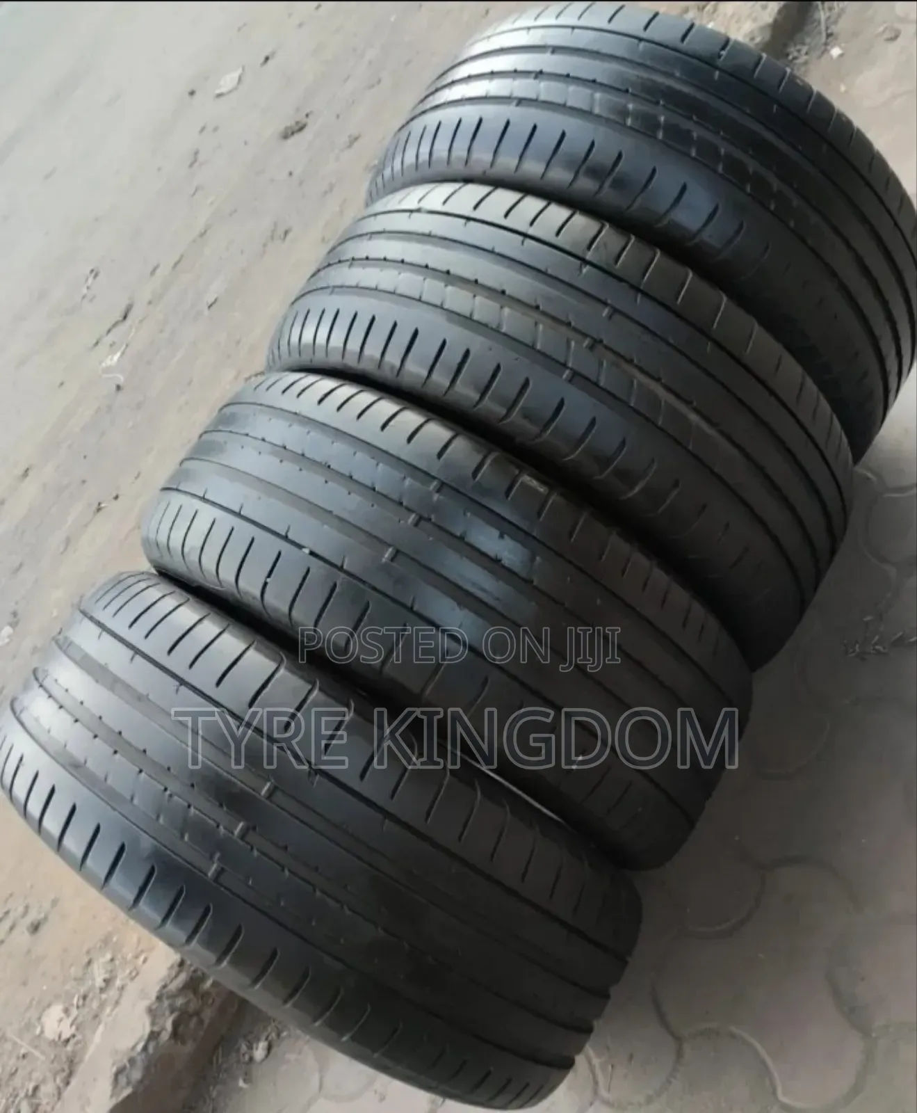 255r55r19 Slightly Used Goodyear Tyres