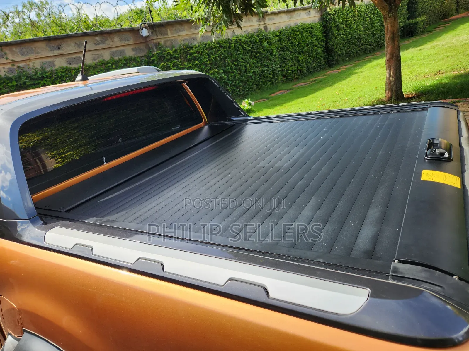 Black Ranger Wildtrak 2012-22 Roller Shutter Roll Top Mountaintop