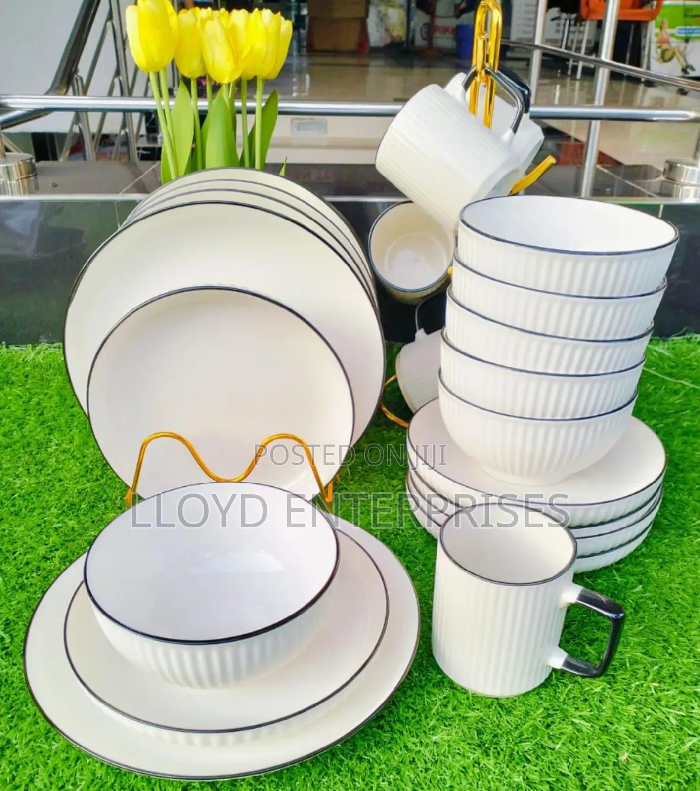 24pcs White Japanese Dinner Set