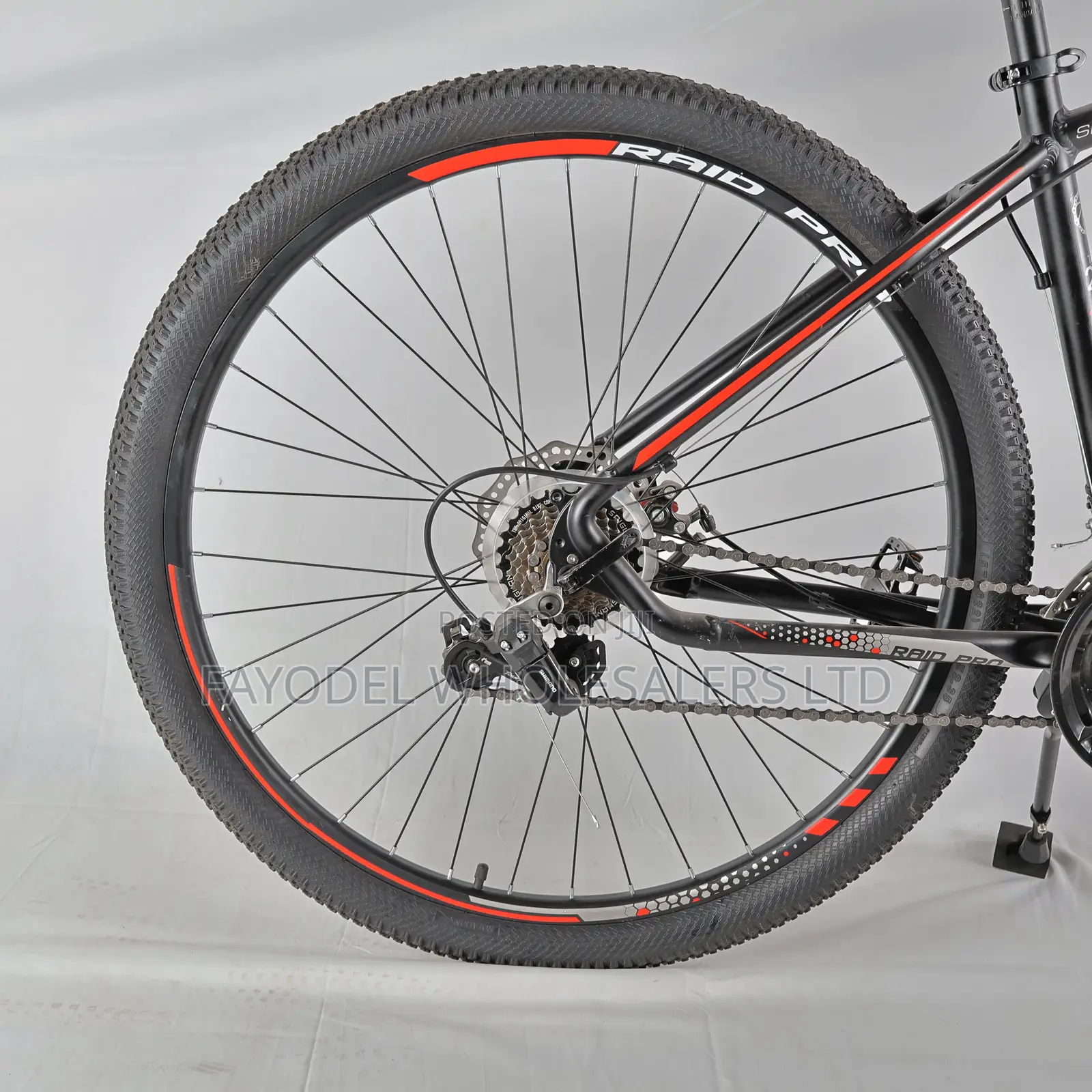 Trinix Dvy1300 Adult Bike Aluminium Size 29 With Lockout Suspension