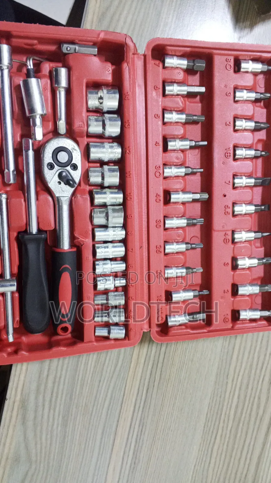 46pc Socket Wrench Tool Box/ CRV 46pc Socket Wrench