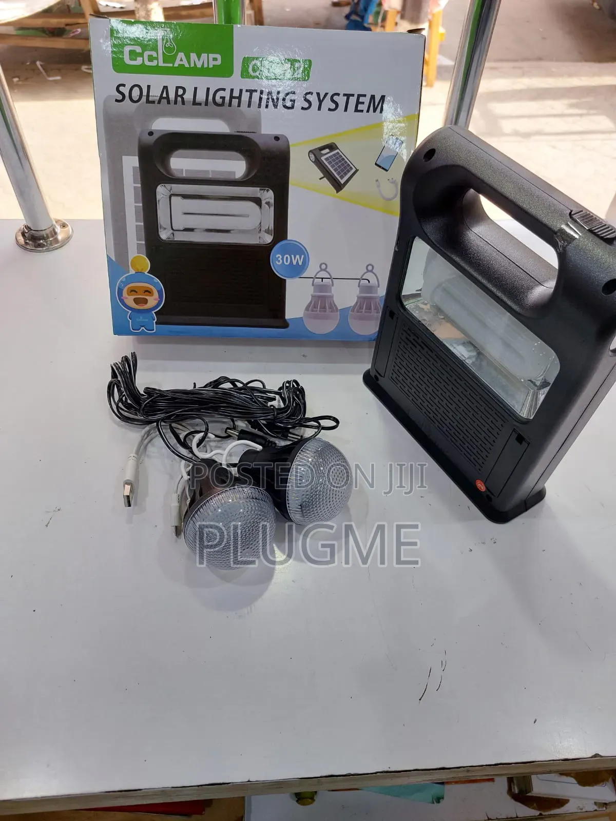 Cclamp Cl12 (2 Bulbs/Side Panel/Phone Charger)