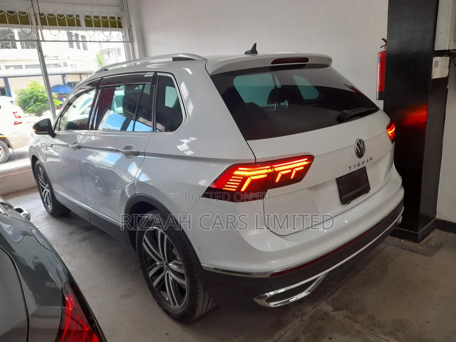 Volkswagen Tiguan 2021 White