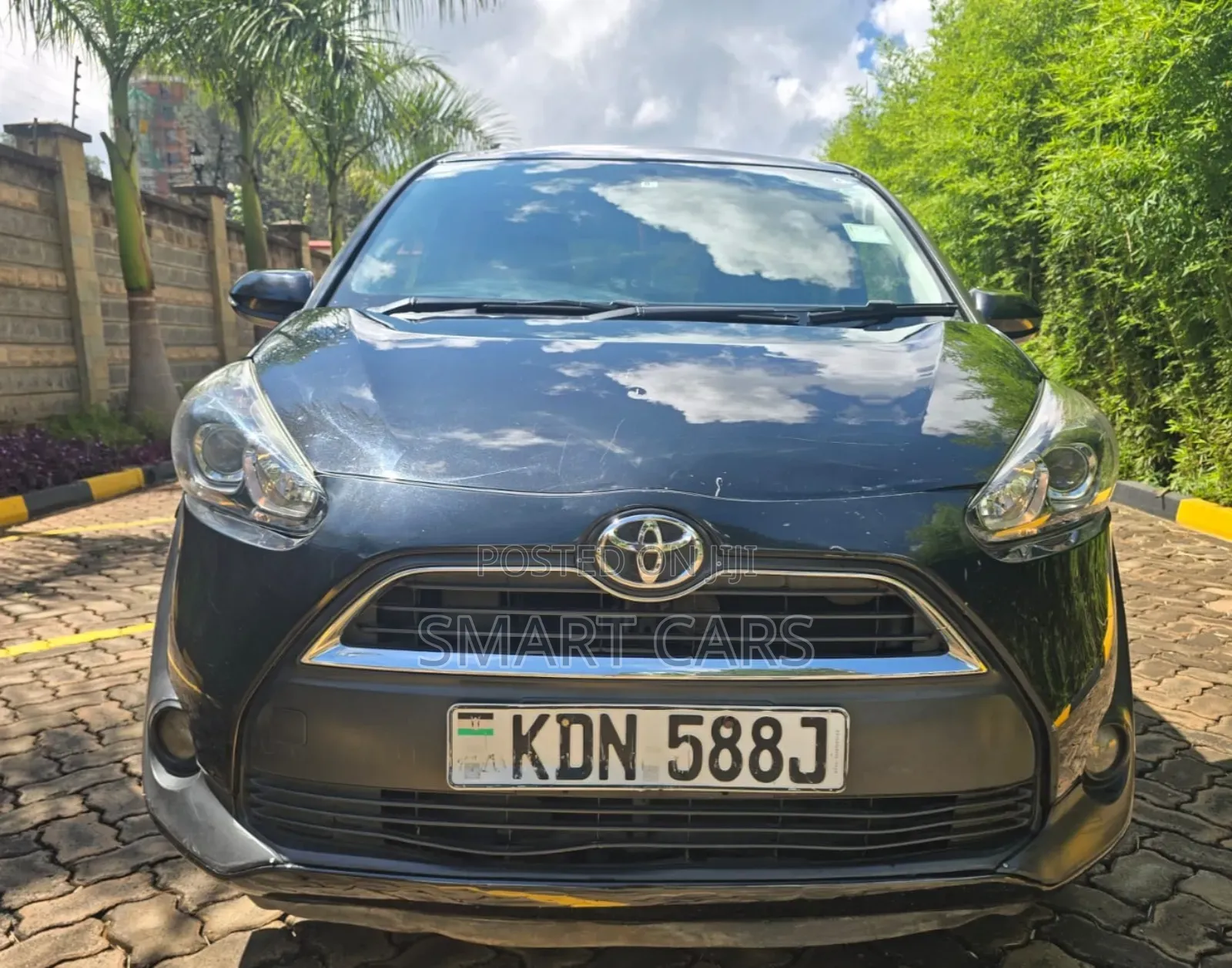 Toyota Sienta 2017 Matt Black