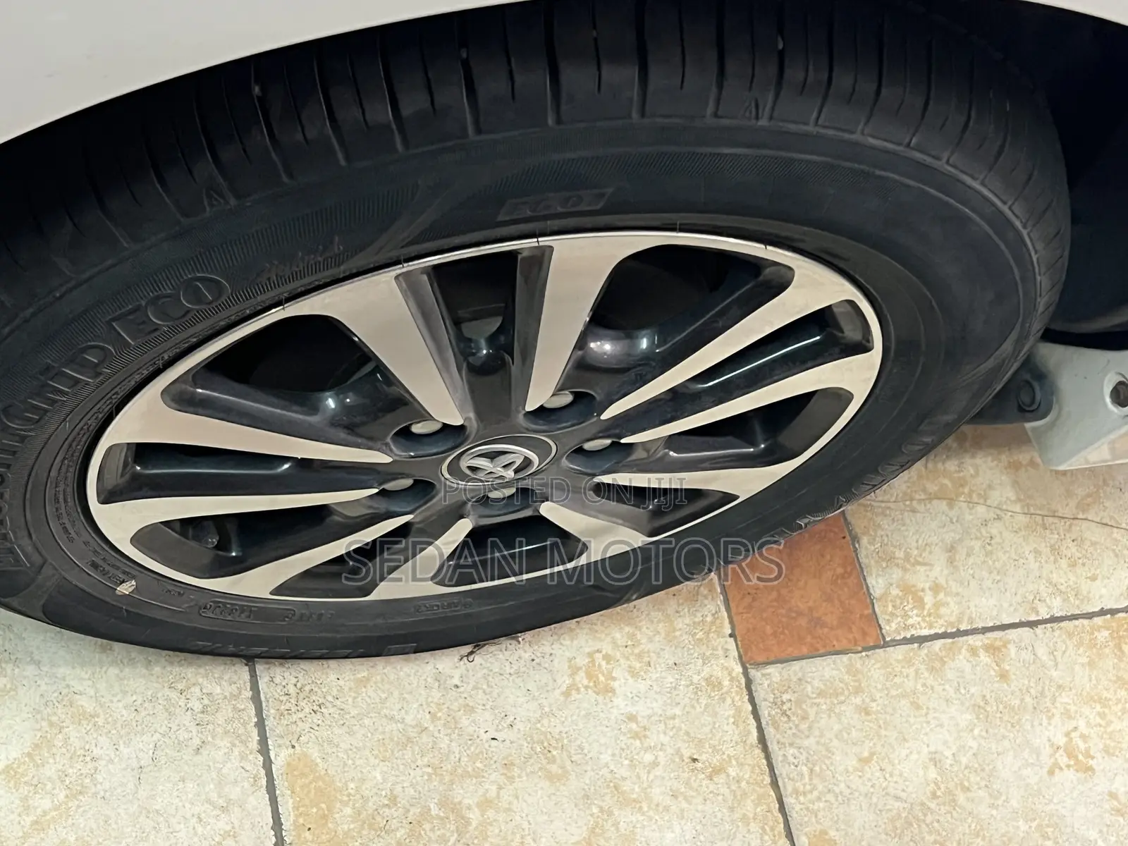 Toyota Esquire 2019 White