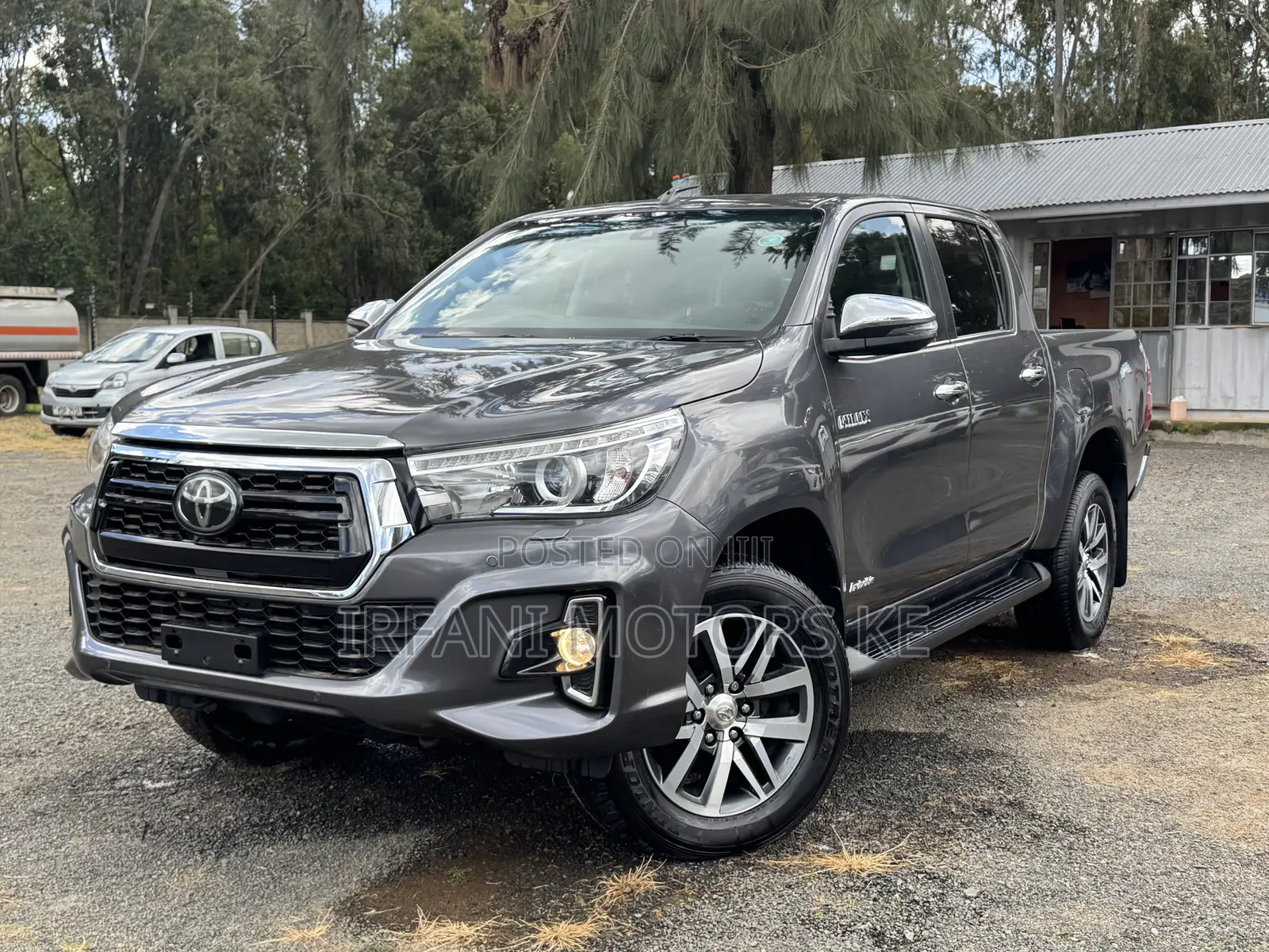 Toyota Hilux Revo Double Cab Deisel 2.4 AWD 2019 Gray