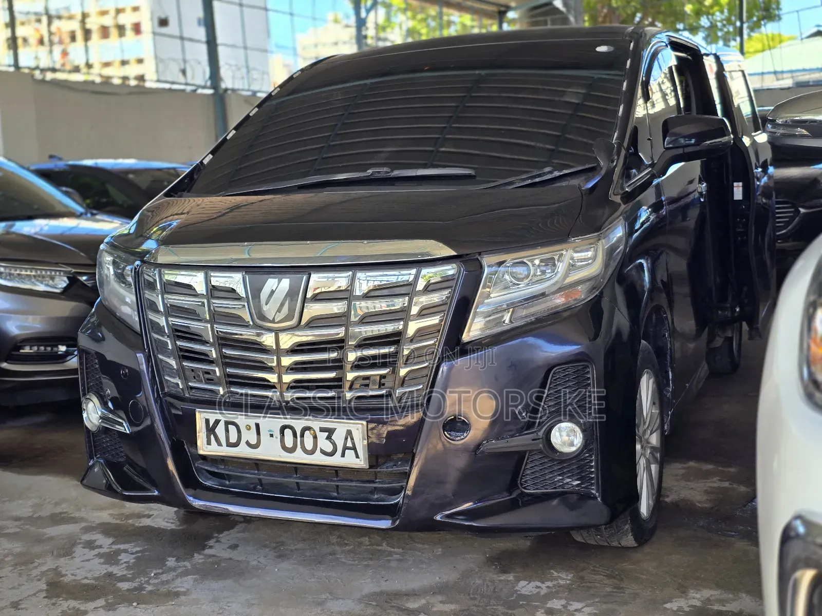 Toyota Alphard 2.5 Petrol FWD 2016 Black