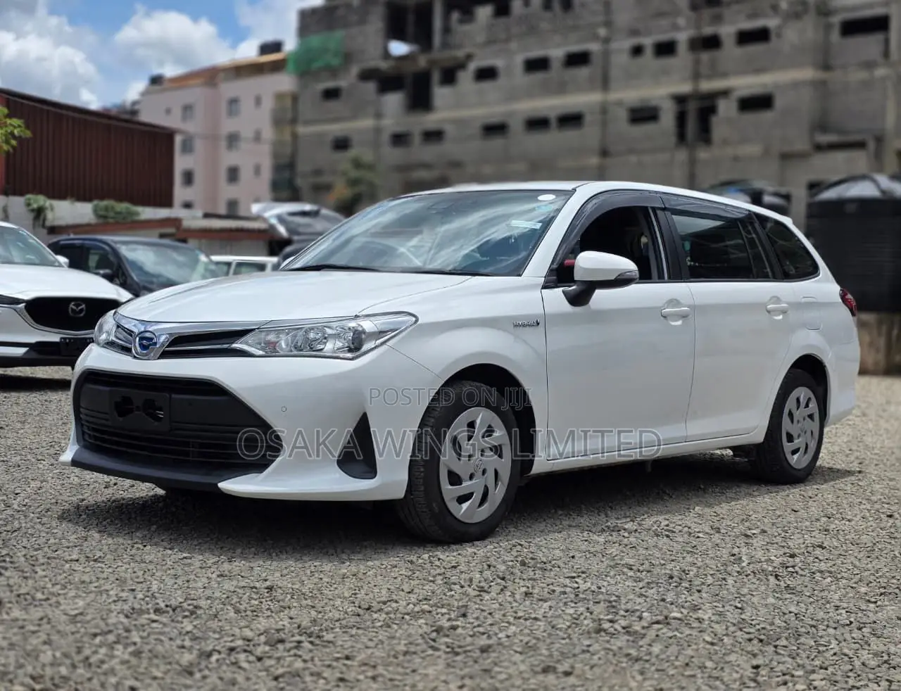 Toyota Corolla Fielder 1.5 Hybrid FWD 2019 White