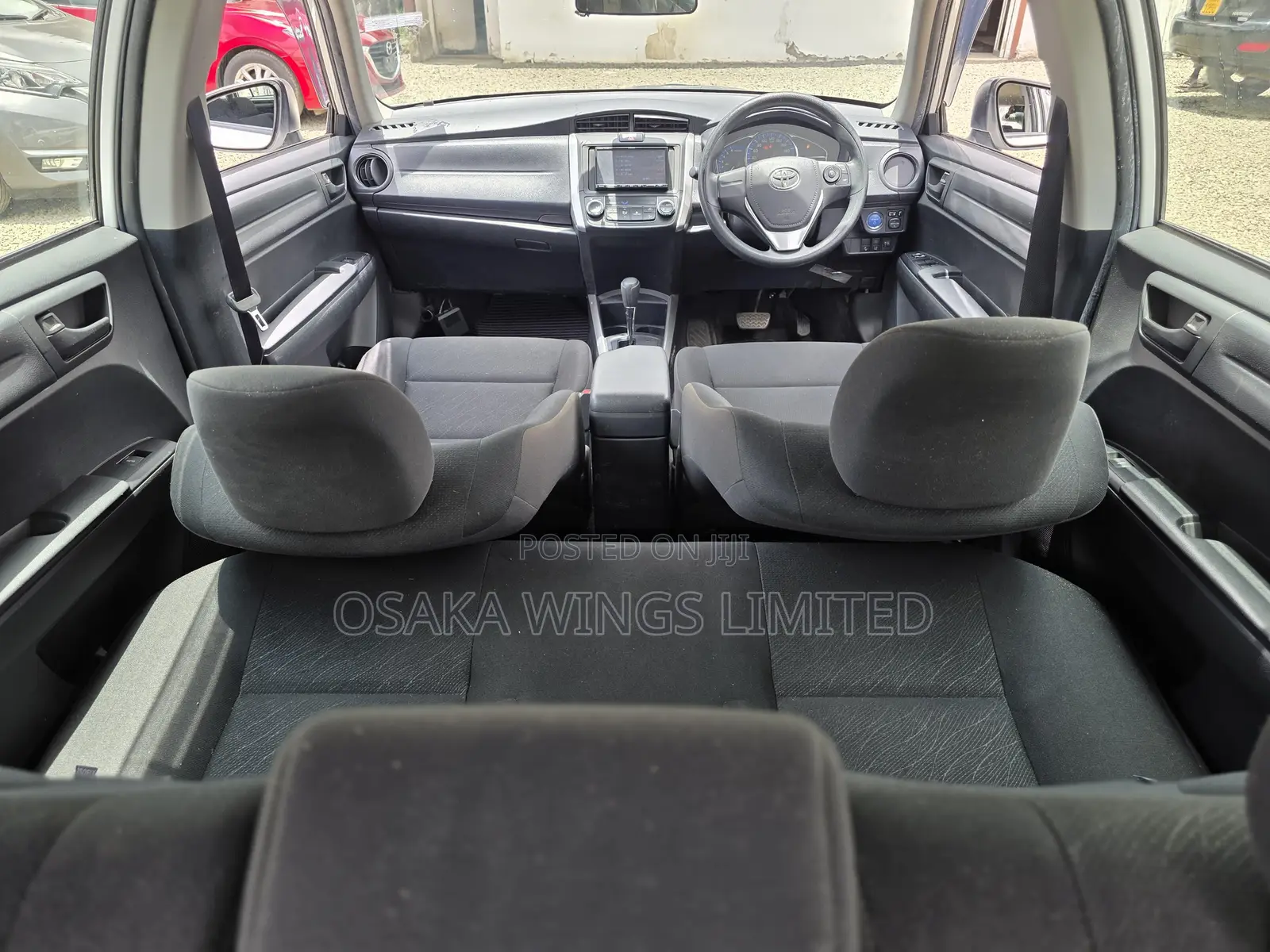 Toyota Corolla Fielder 1.5 Hybrid FWD 2019 White