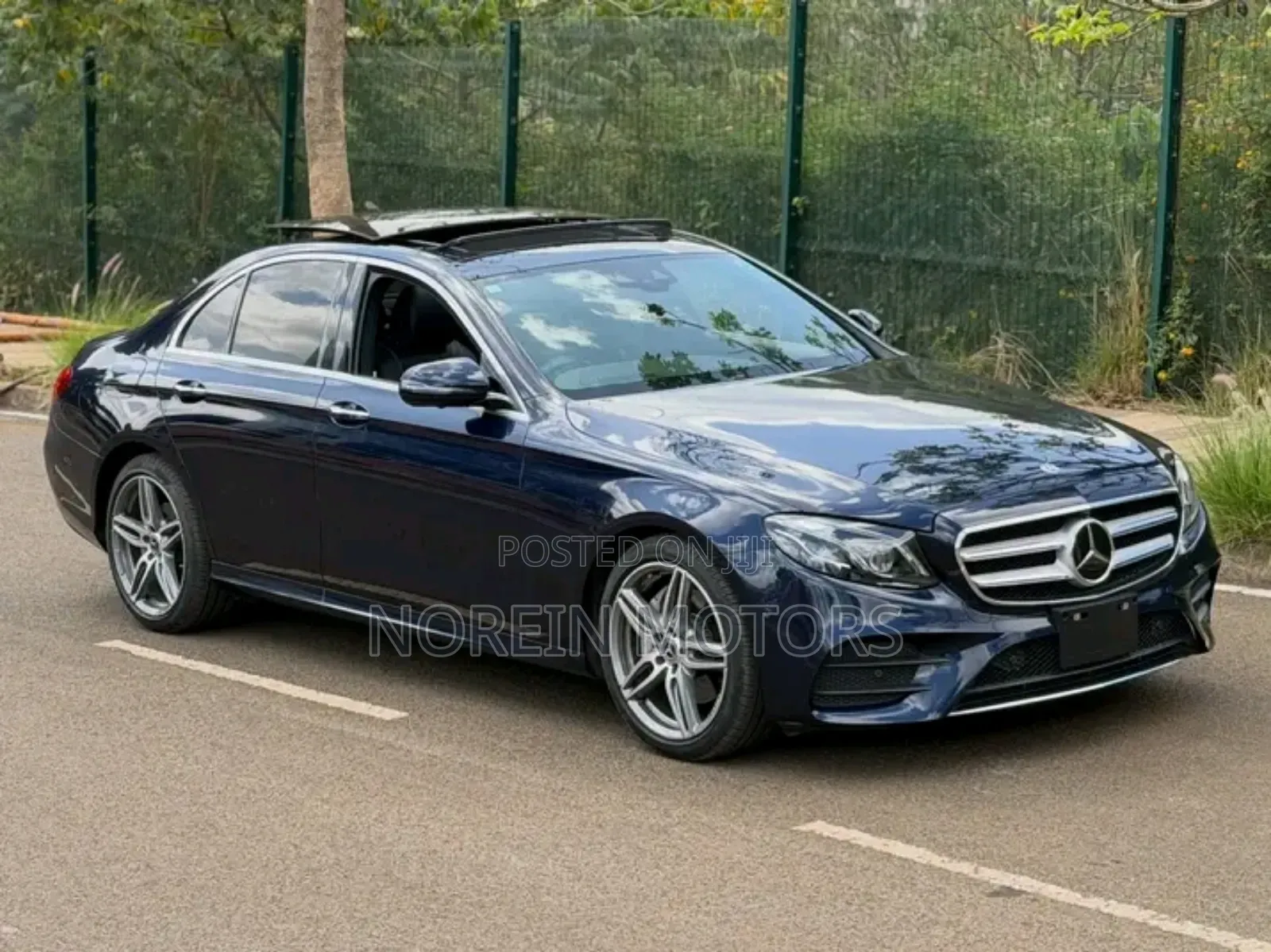 Mercedes-Benz E200 2018 Blue