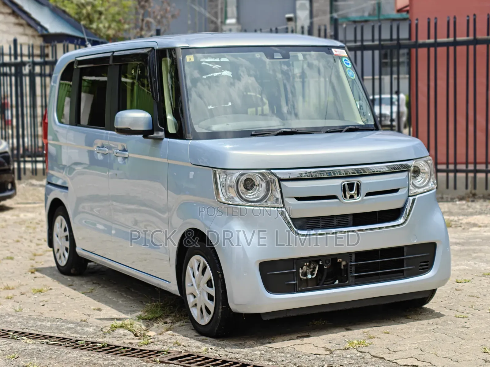 Honda N-Box 2018 Blue