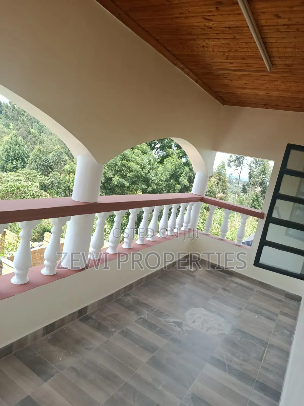 5bdrm Mansion in Kibiku for rent