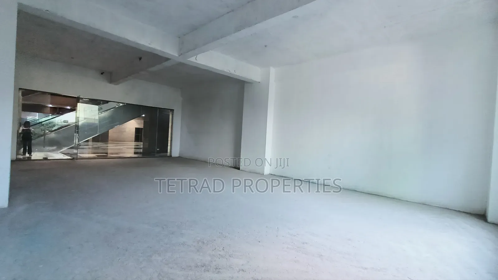 1950 Sqft Showroom/Shop (High Sealing) In Westlands Near Sarit Centre