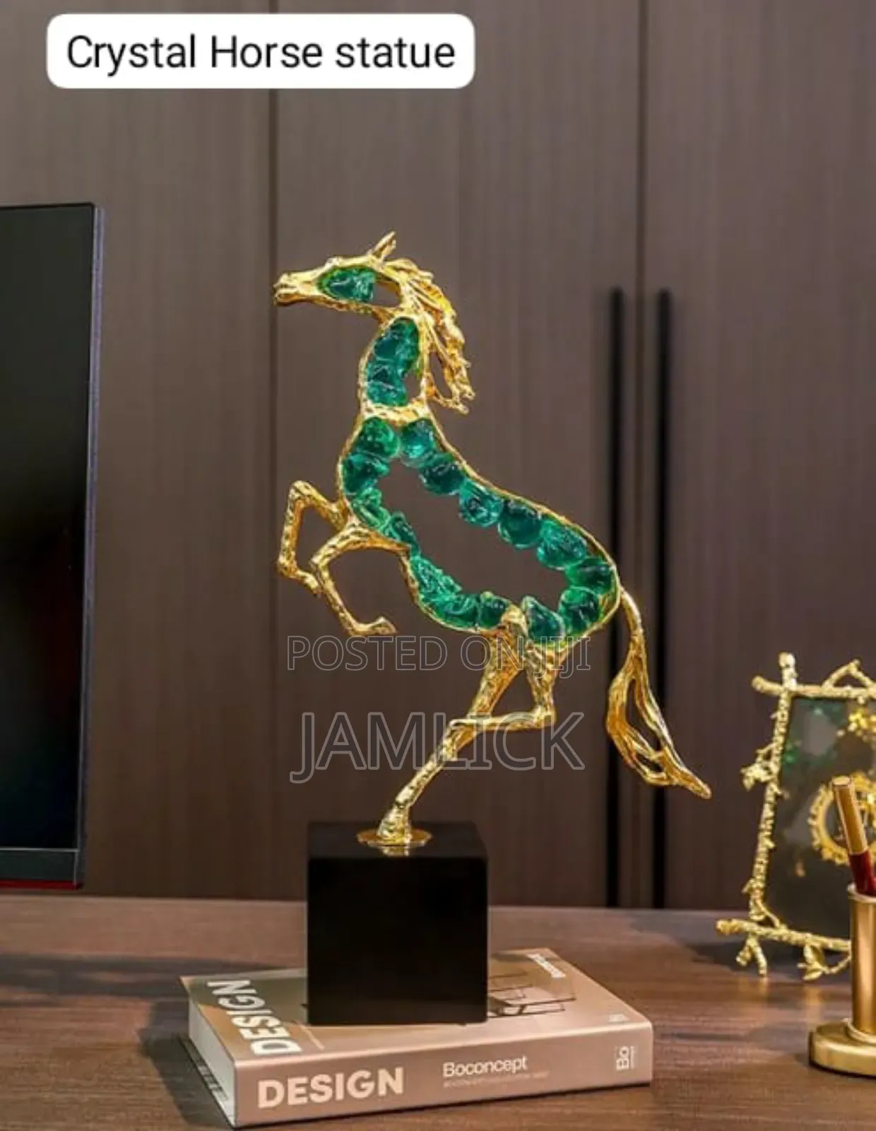 Luxury Crystal Horse Statue Ornament – Hk