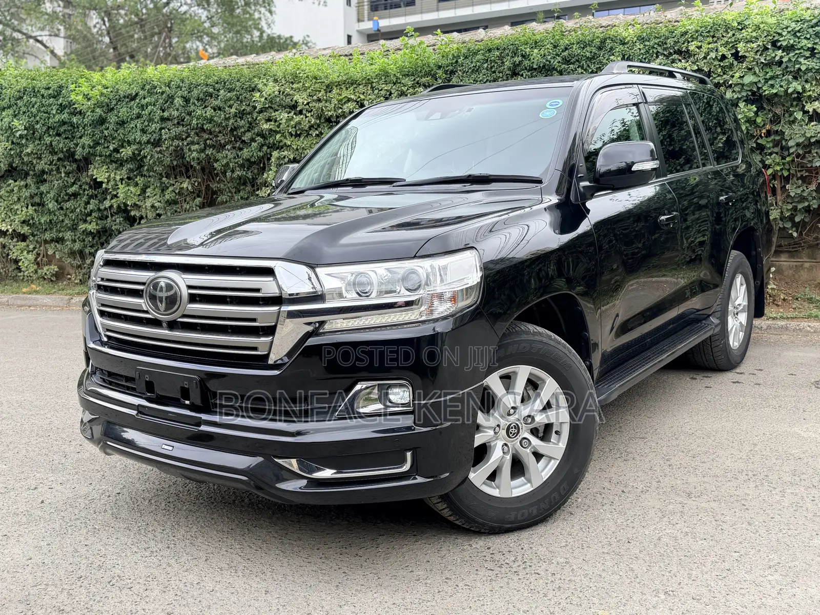 Toyota Land Cruiser 4.6 V8 AX G Selection 2018 Black