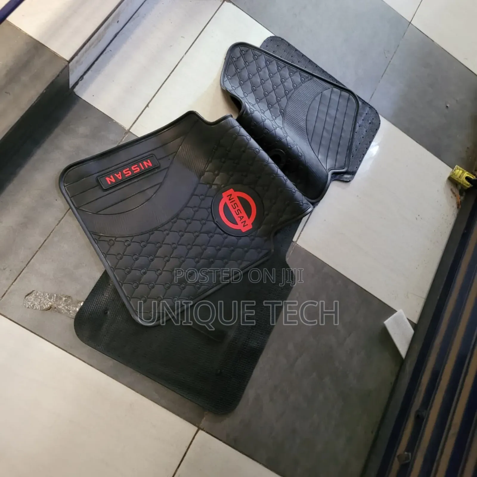 Heavy Duty Rubber Floor Mats for Nissan Cars