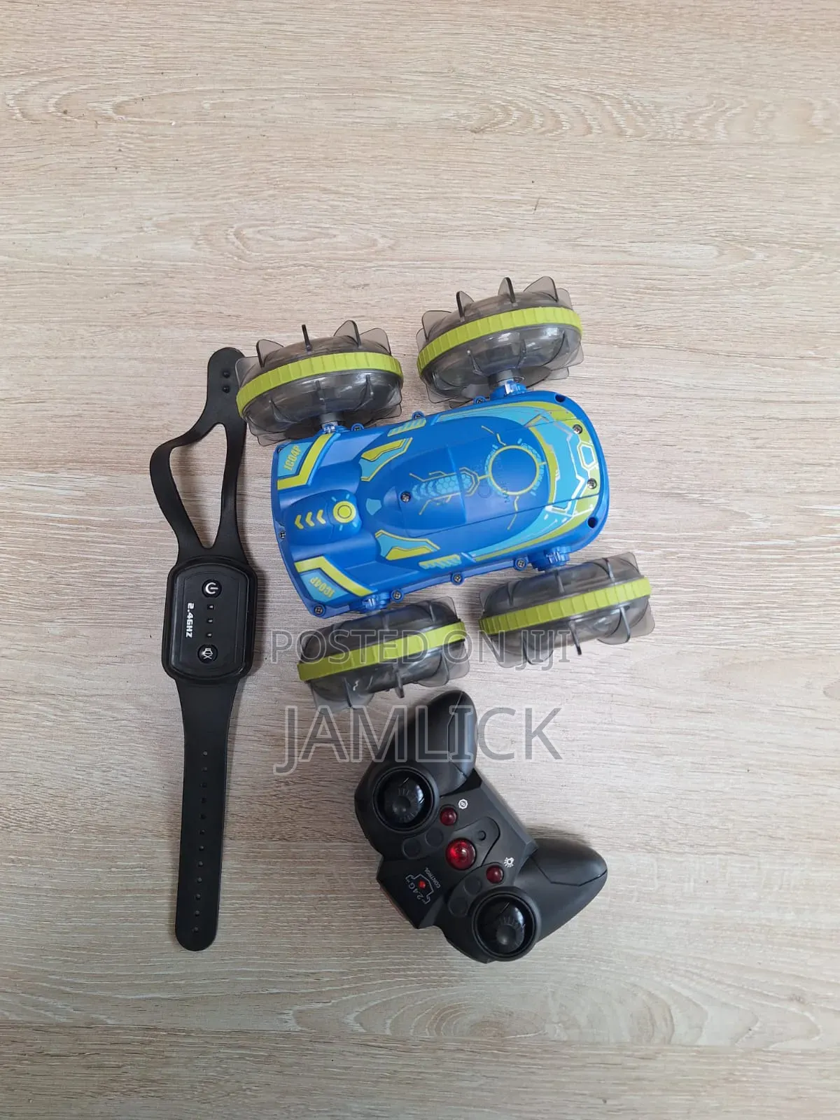 2.4g Remote Control 4wd Double Stunt Vehicle –Gn
