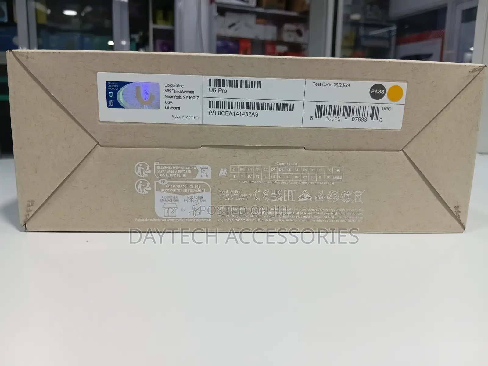 The Ubiquiti Unifi Access Point Wifi 6 Pro (U6 Pro) - White