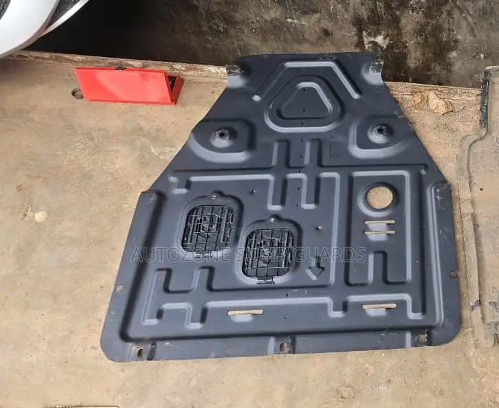 Mercedes Steel Engine Sump Guard