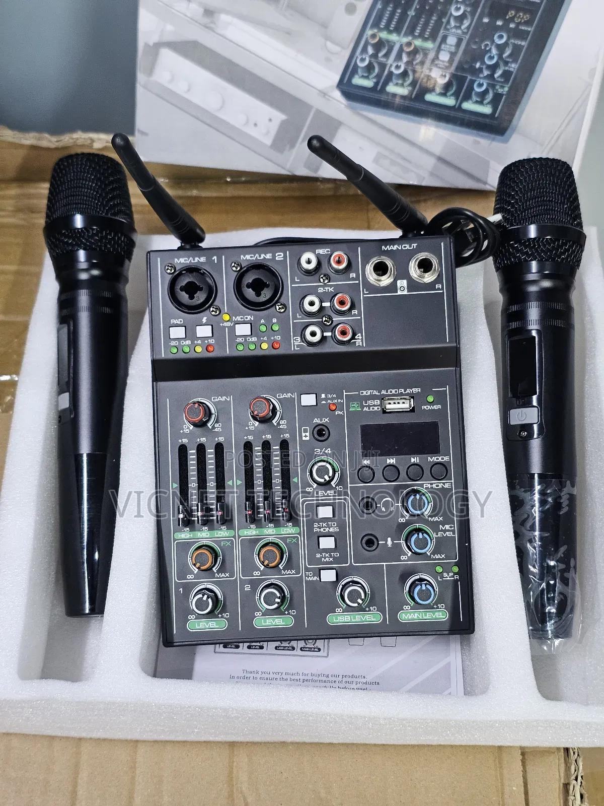 Rechargeable Wireless Mixer With 2 Microphones