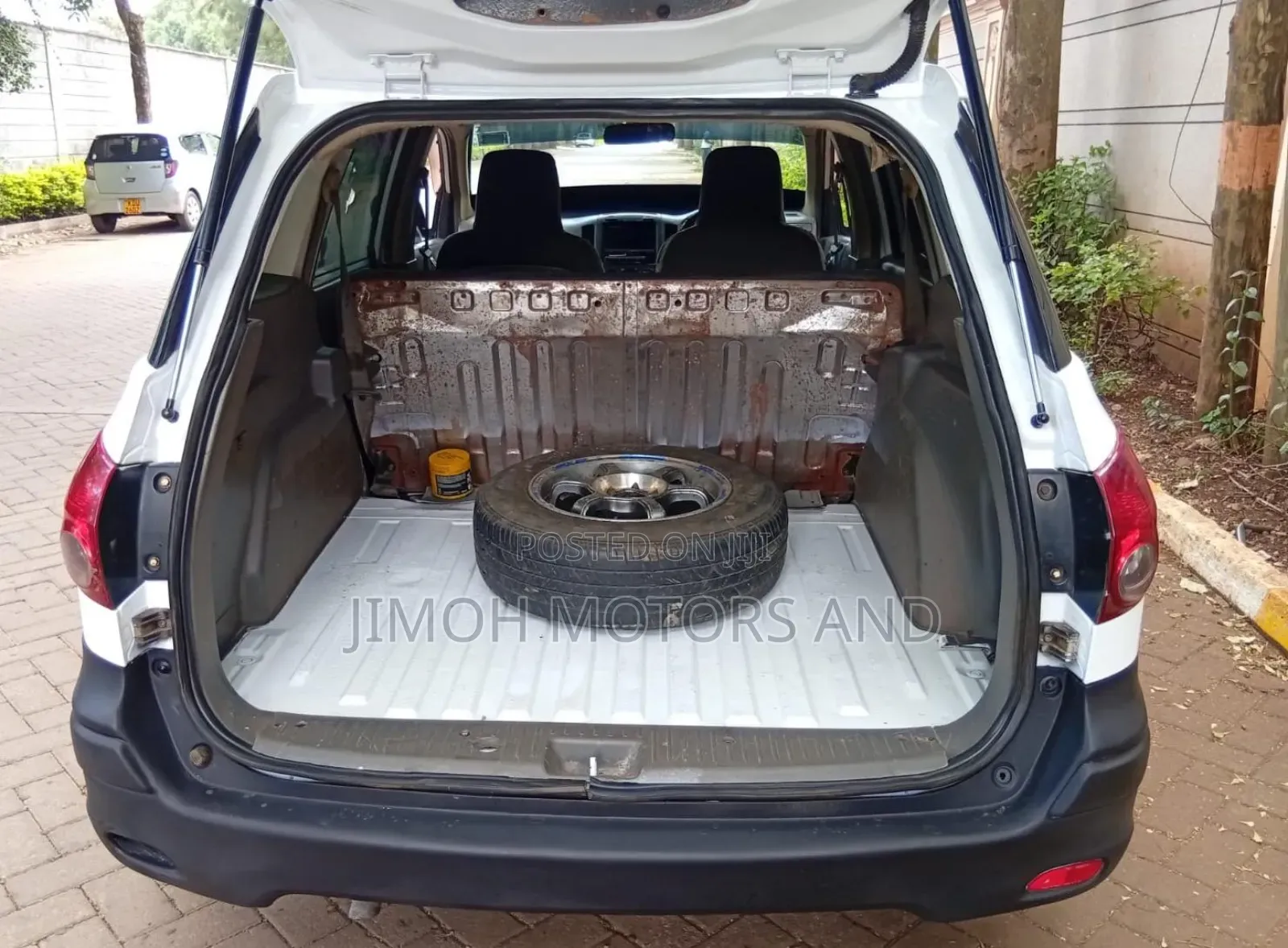 Nissan Wingroad 2010 White