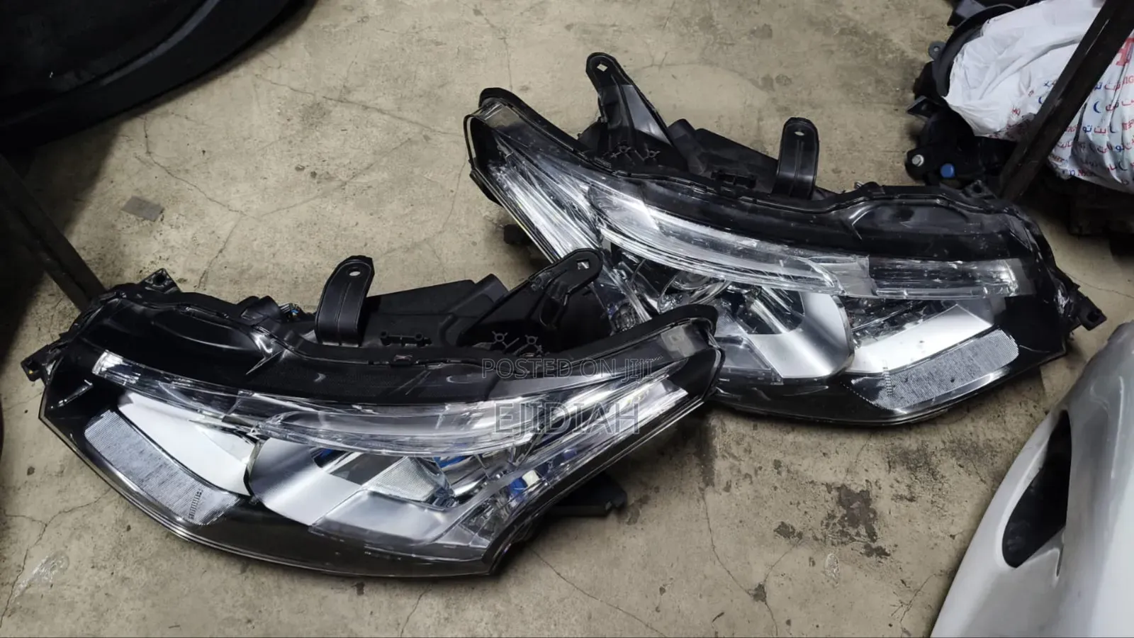Outlander Headlights Xenon