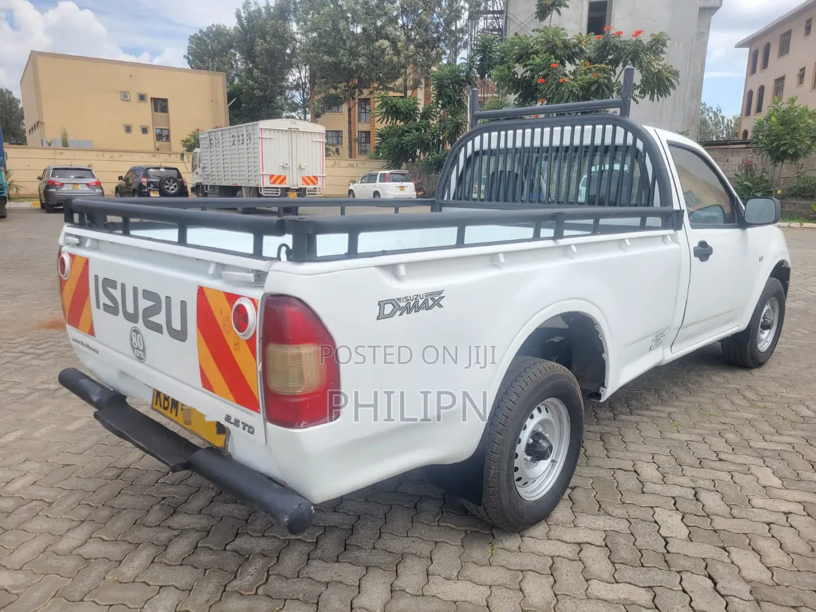 Isuzu D-MAX 2010 White