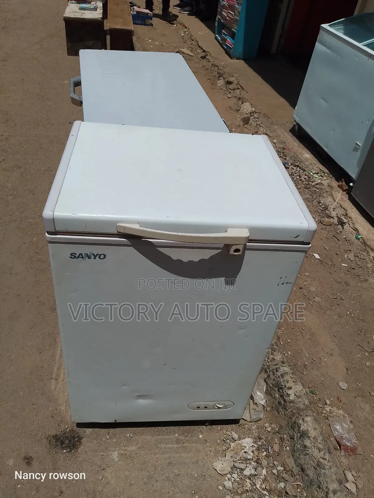 Good Exuk White Deep Freezer