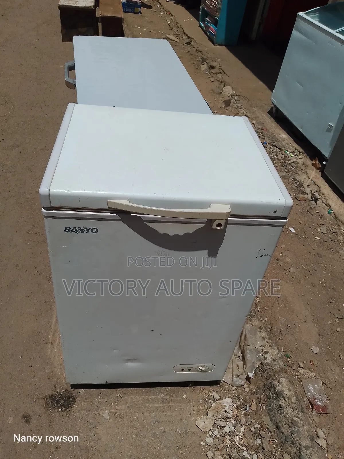Good Exuk White Deep Freezer