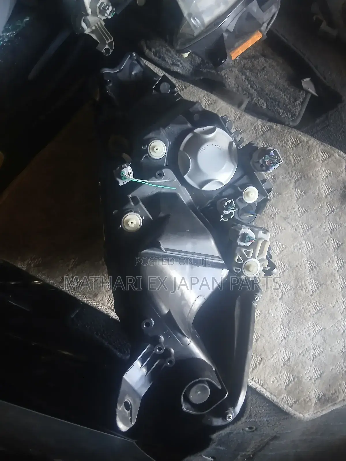 Toyota Vitz Ksp130 Left Headlight 2010–2017 Original Ex-Japan