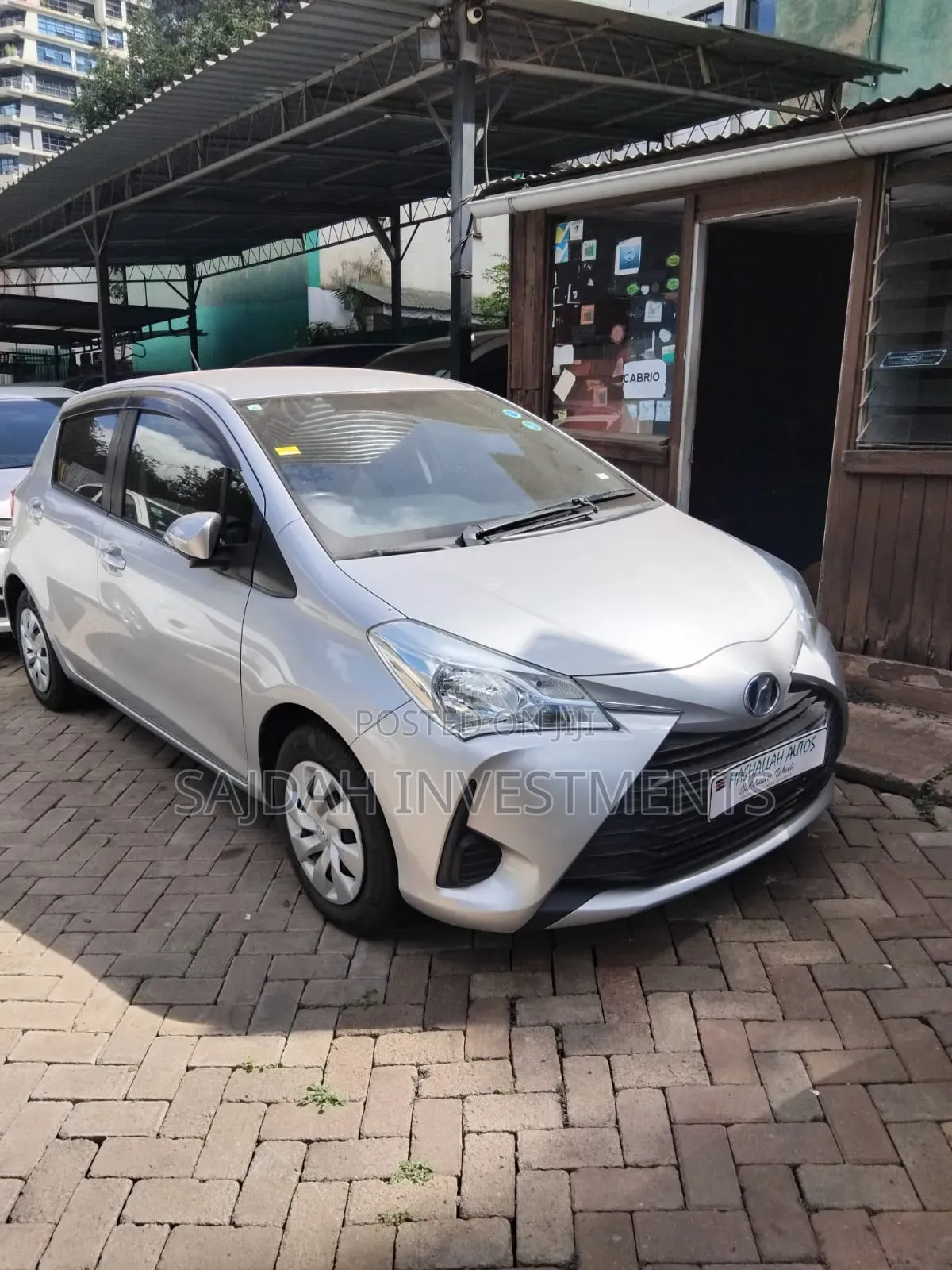 Toyota Vitz 1.0 FWD 5dr 2019 Silver