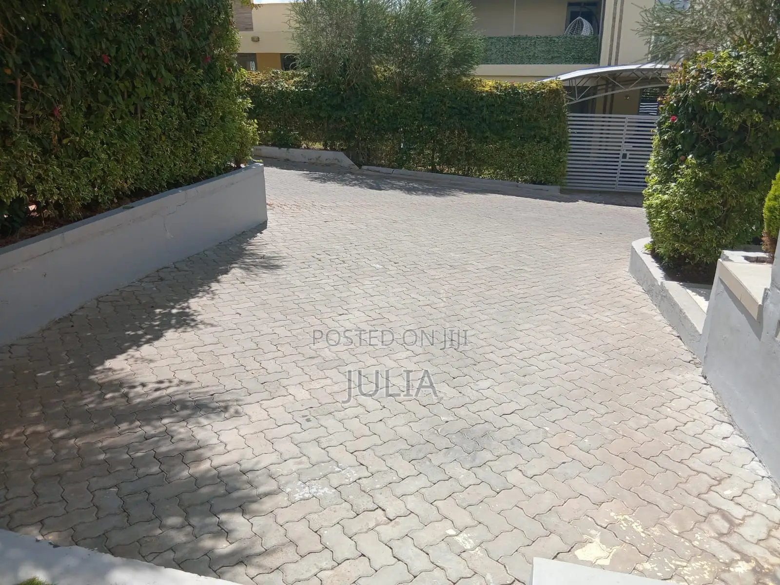 3bdrm Maisonette in Twinfalls City, Malaa for sale