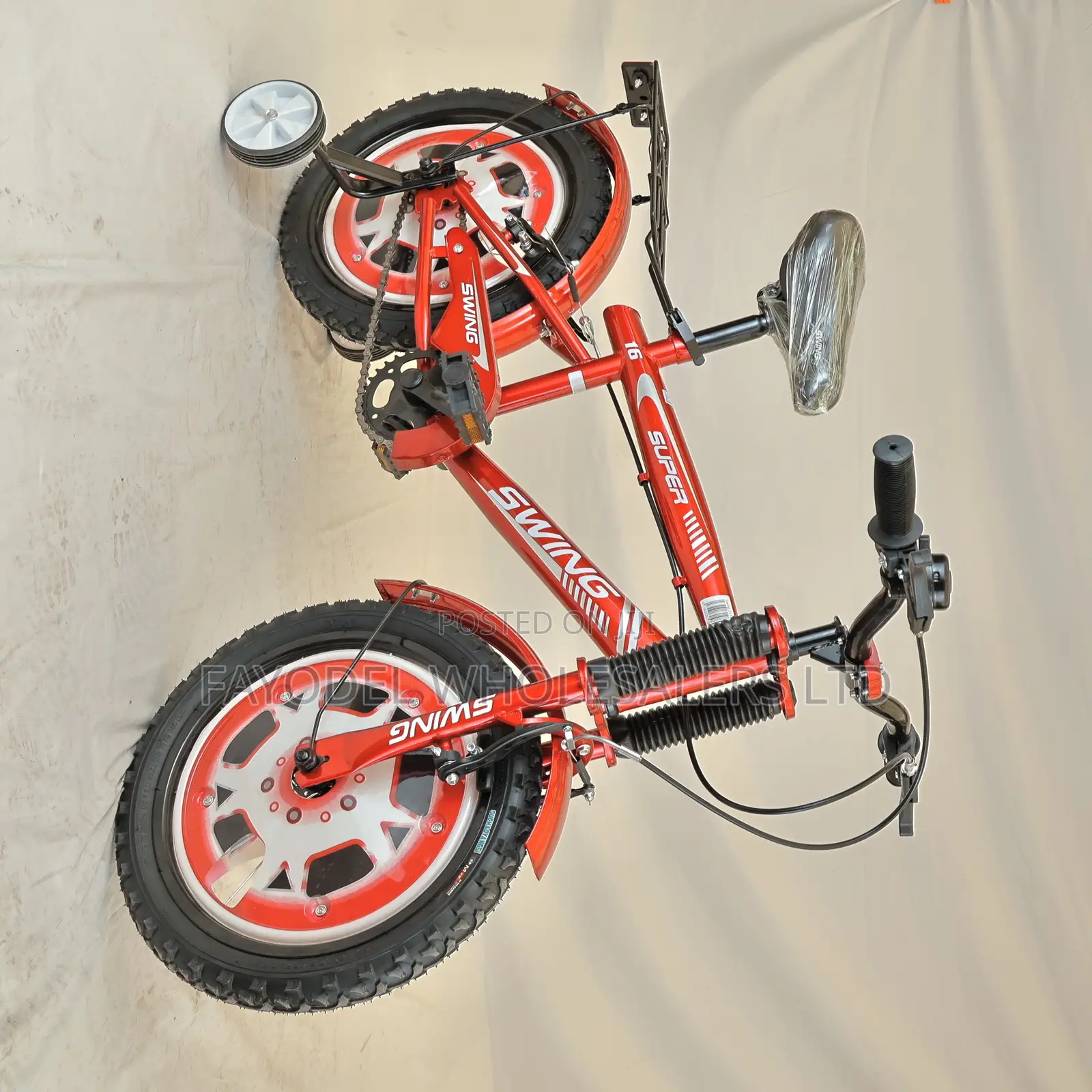 Swing Kids Bike With Wheelcap Size 16 for Age 4 to 7.