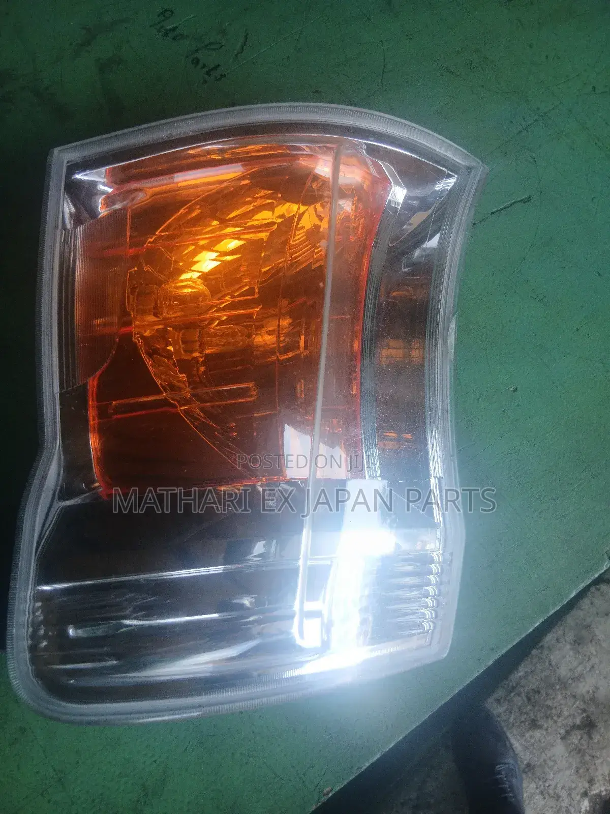 Nissan Urvan E25 Side Marker Light(Corner) 2005–2012 Original Ex-Japan