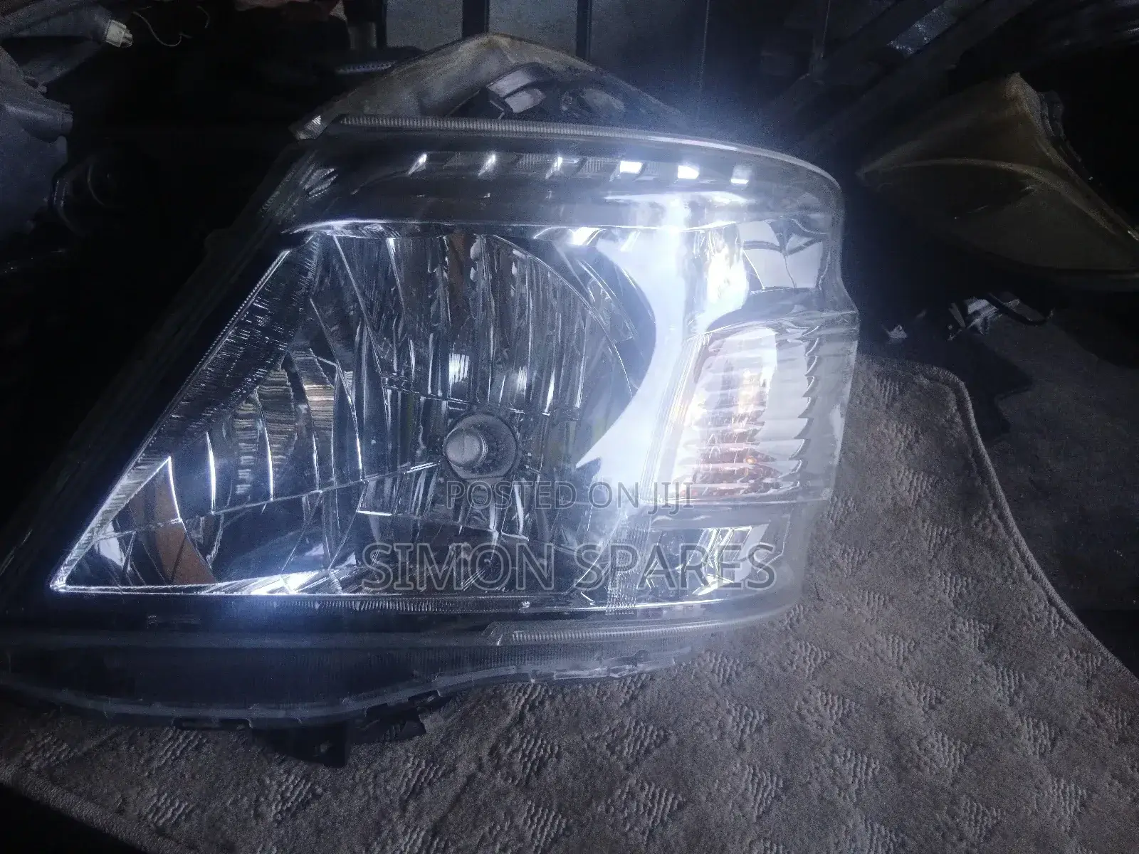 Nissan Nv350 Caravan Left Headlight 2012–Present Original Ex-Japan