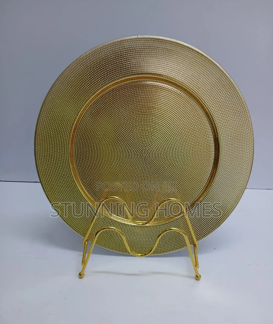 6 Beautiful Charger Plates