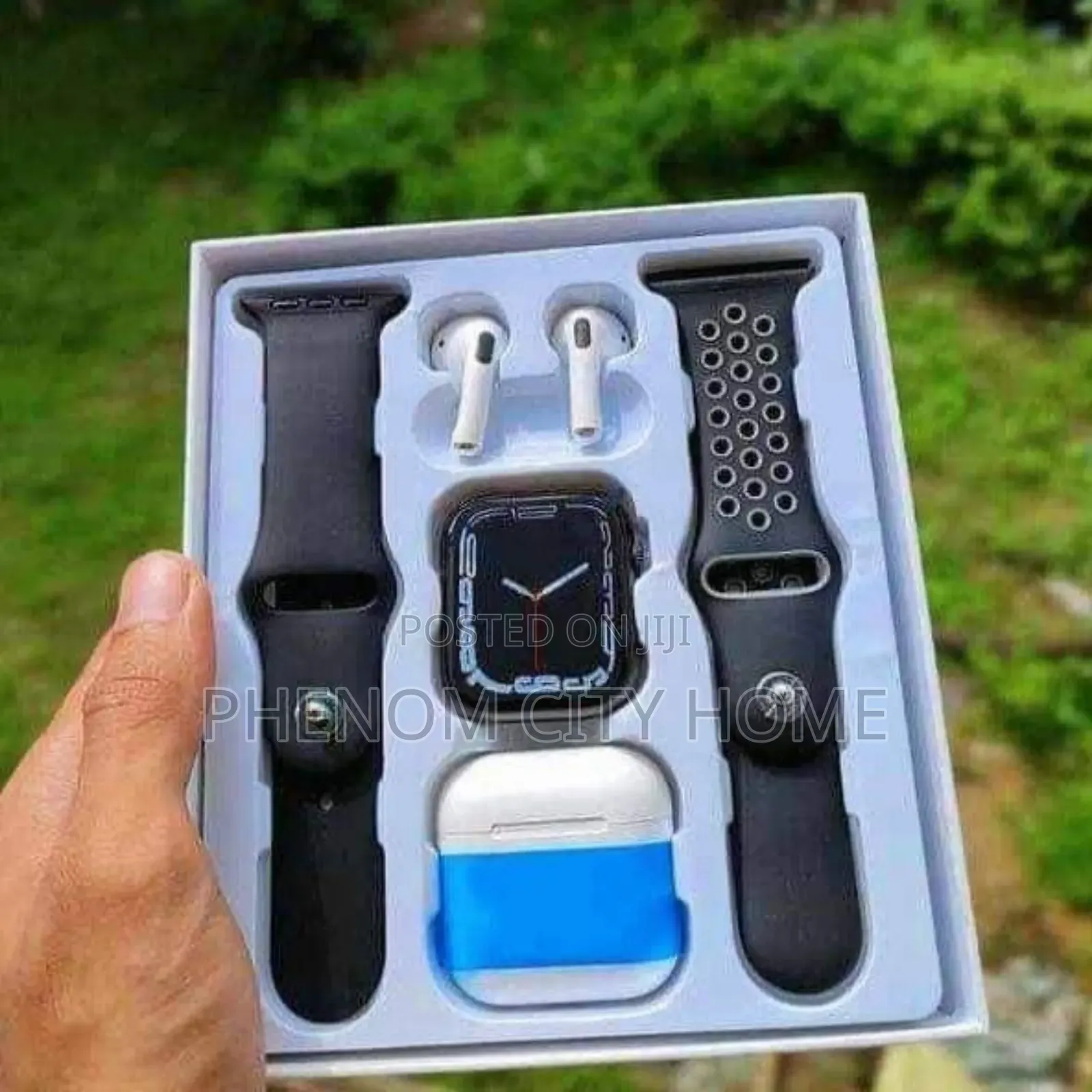 W26 2 in 1 Smart Watch With Earpods
