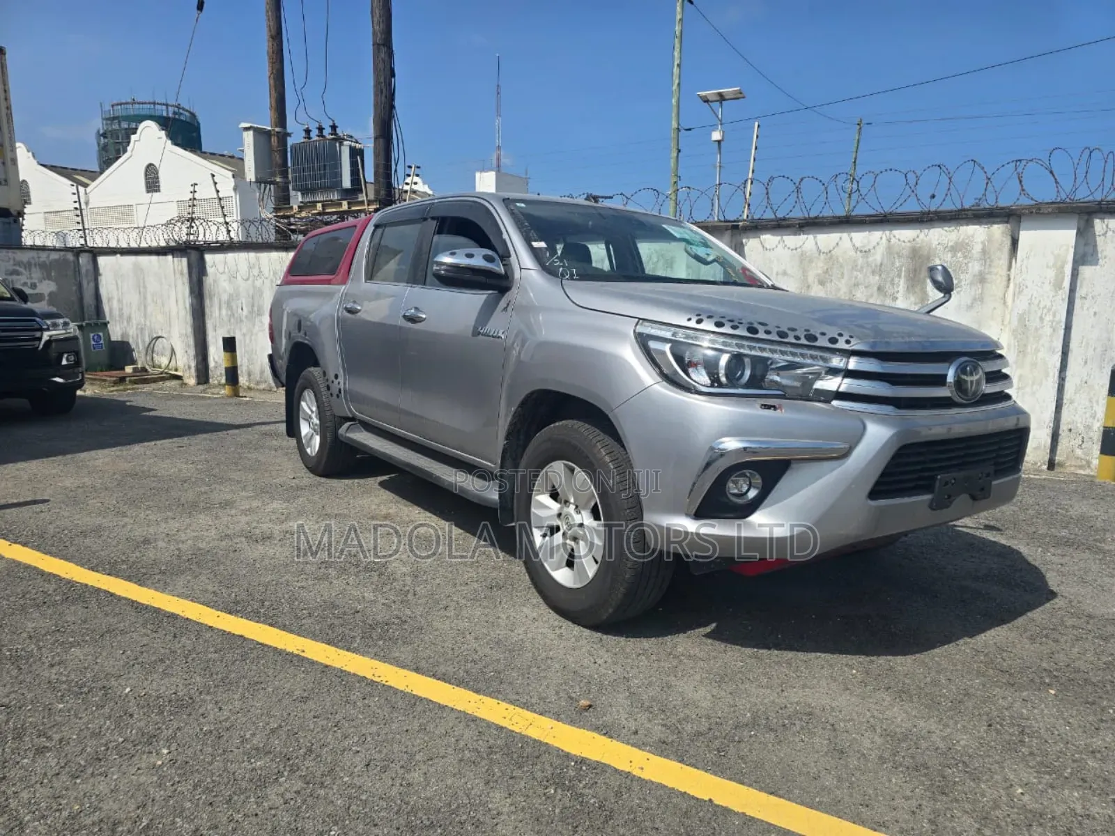 Toyota Hilux Revo Double Cab Deisel 2.4 AWD 2019 Silver