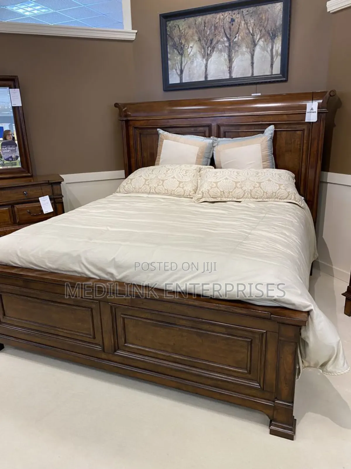 Nature Nest Design 6*6 Mahogany Walnut Beds