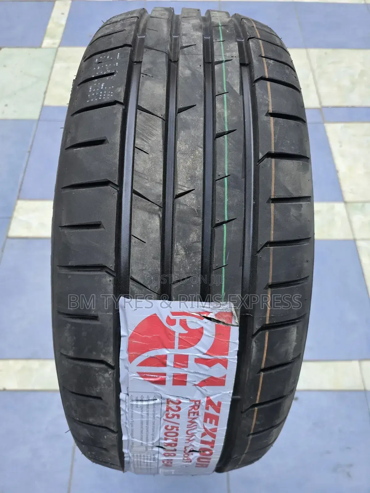 225 /50 R18 Zextour (New Technology).