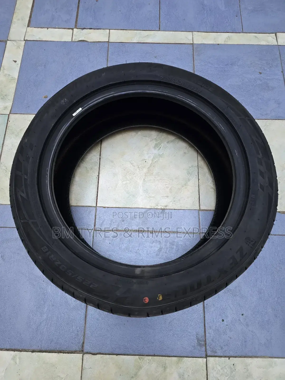 225 /50 R18 Zextour (New Technology).