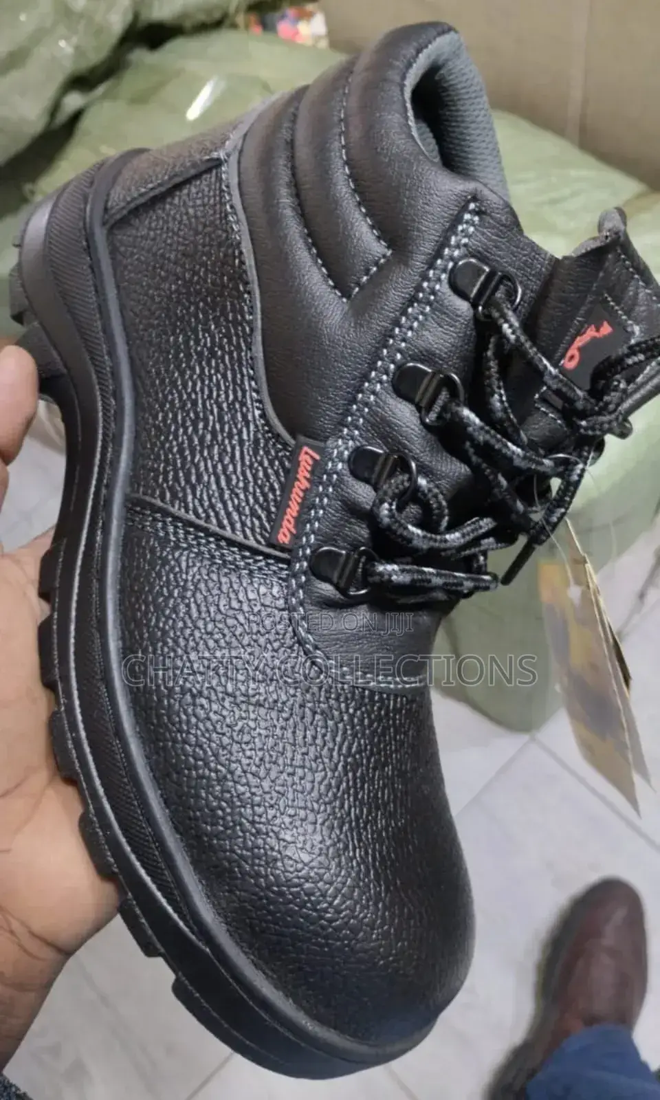 Unisex Black Safety Boots Size 35 to 45