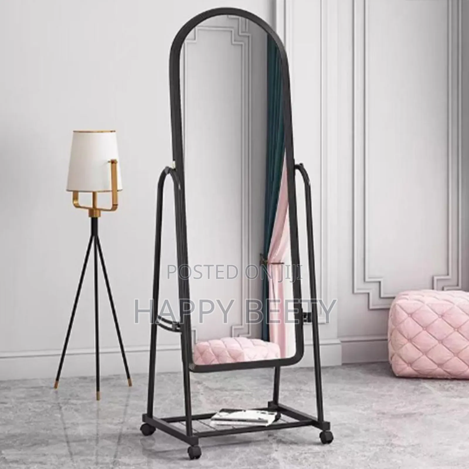 Floor Standing Mirror With Movable Wheels